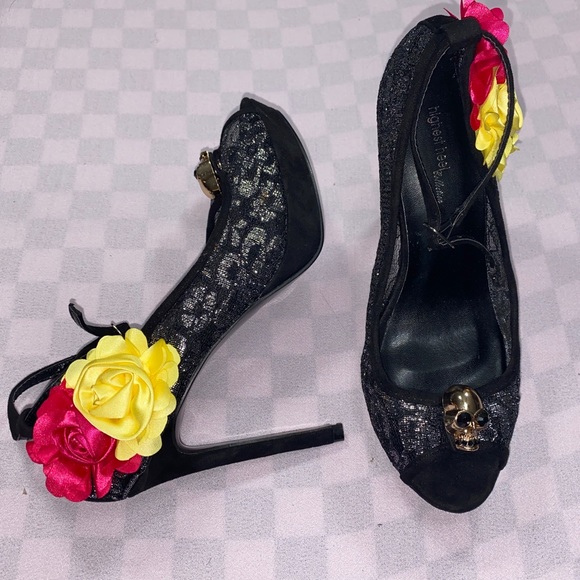 Rare Highest Heel Skull and Flower Heels Halloween - Picture 2 of 9